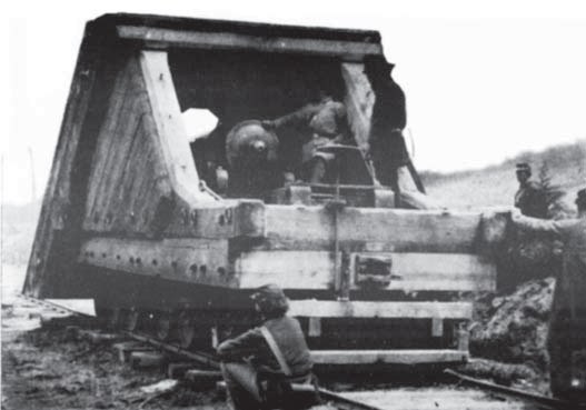 13-дюймовое орудие фирмы Паррот, установленное на 7-ми осную железнодорожную платформу